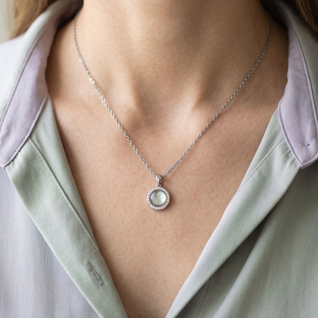 Mother of Pearl Chain Pendant